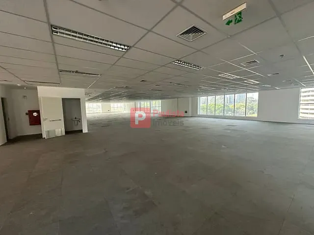 Laje com 1200m², à venda, no bairro Chácara Santo Antônio (Zona Sul) em São Paulo