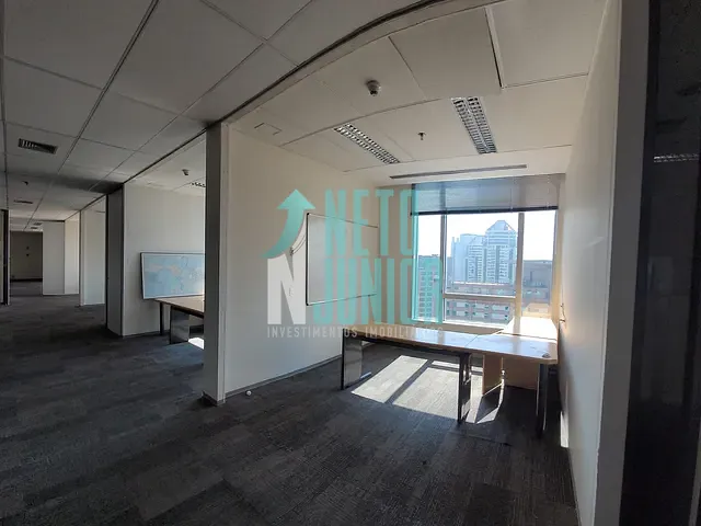 Laje com 926m², para alugar, no bairro Brooklin Paulista em São Paulo