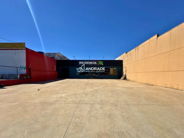 Sala com 700m², para alugar, no bairro Vila Ivone em Apucarana