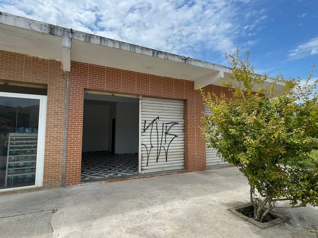 Loja com 40m², para alugar, no bairro Rincão Mimoso (Itaipuaçu) em Maricá