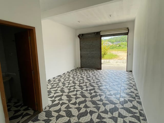 Loja com 40m², para alugar, no bairro Rincão Mimoso (Itaipuaçu) em Maricá
