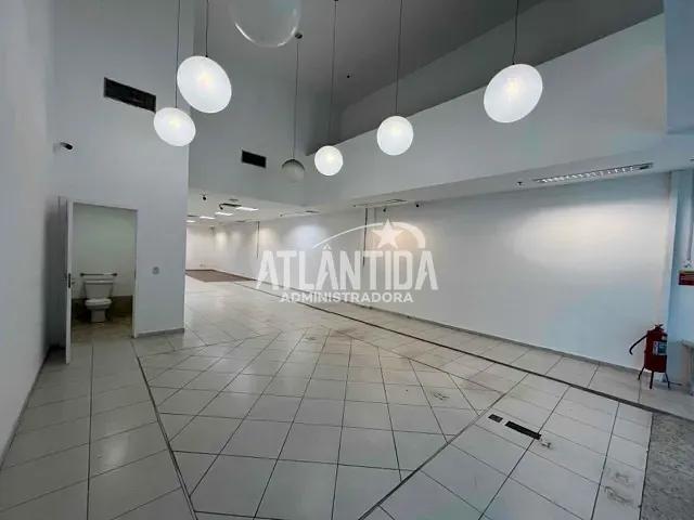 Loja com 280m², à venda, no bairro Catete em Rio de Janeiro