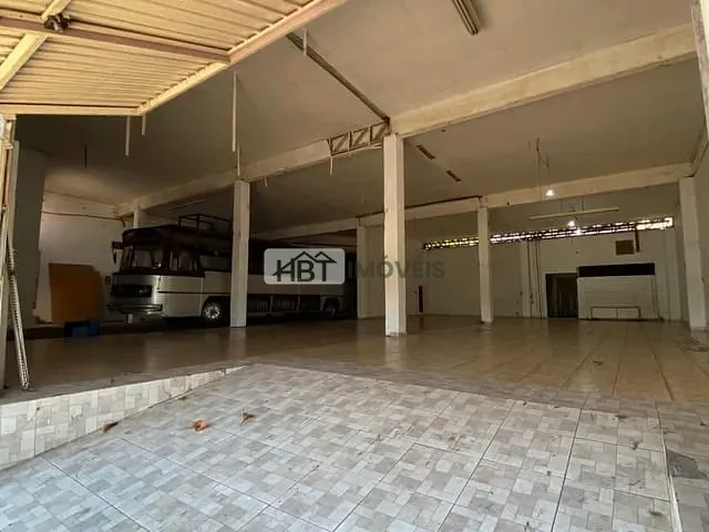 Loja com 916m², à venda ou para alugar, no bairro Centro em Bauru
