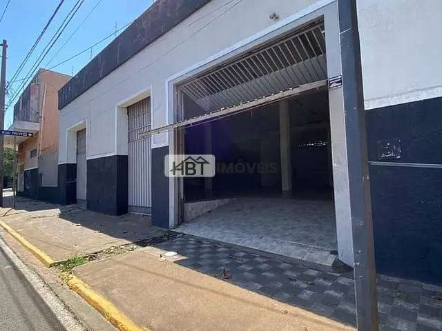 Loja com 916m², à venda ou para alugar, no bairro Centro em Bauru