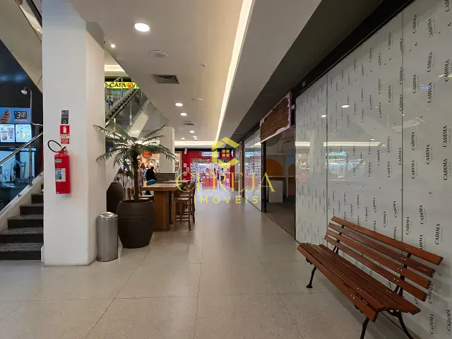 Loja com 80m², à venda ou para alugar, no bairro Centro em Nova Friburgo