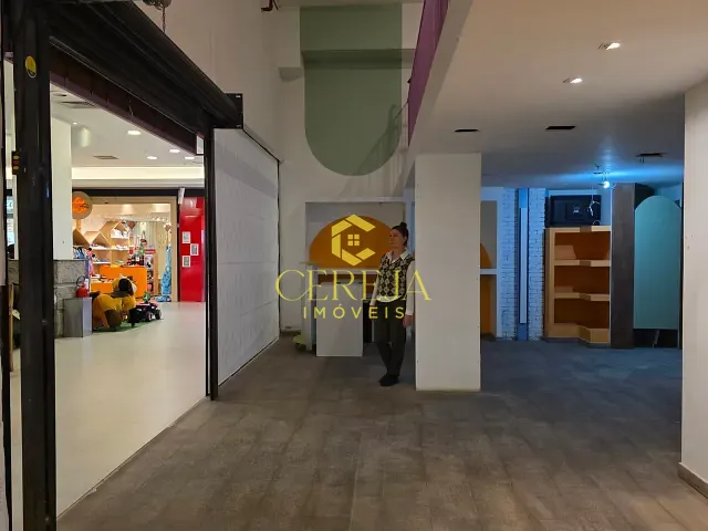 Loja com 80m², à venda ou para alugar, no bairro Centro em Nova Friburgo