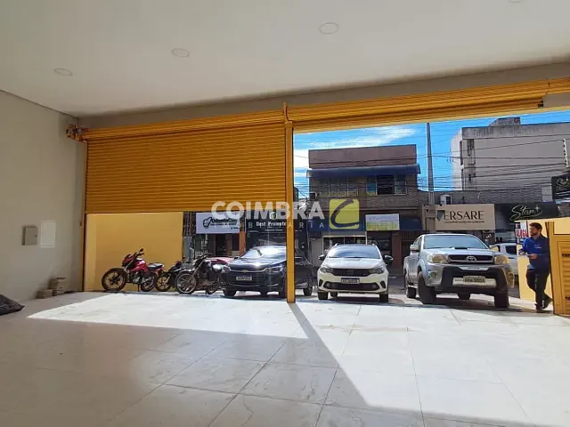 Loja com 500m², para alugar, no bairro Centro em Santarém