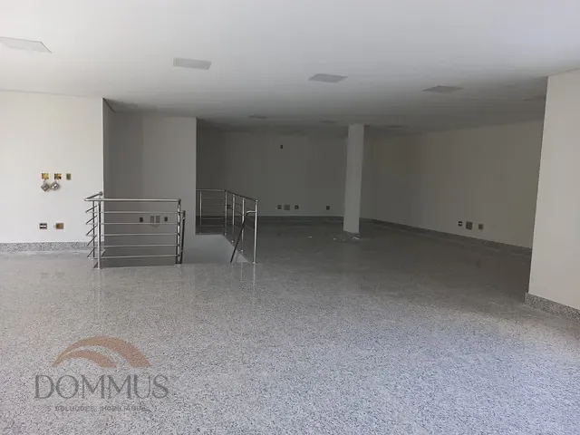 Loja com 350m², para alugar, no bairro Canaã em Ipatinga