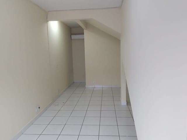 Loja com 253m², para alugar, no bairro Jardim Boa Vista em Pindamonhangaba