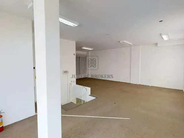 Loja à venda, no bairro Trindade em Florianópolis