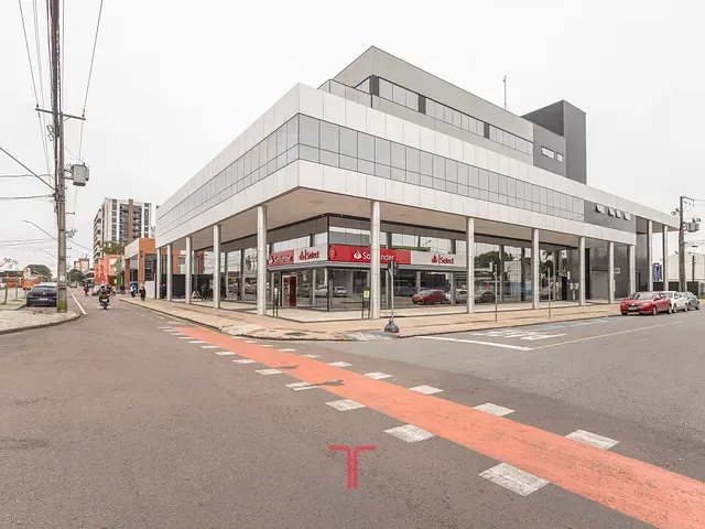 Loja com 500m², para alugar, no bairro Capão Raso em Curitiba