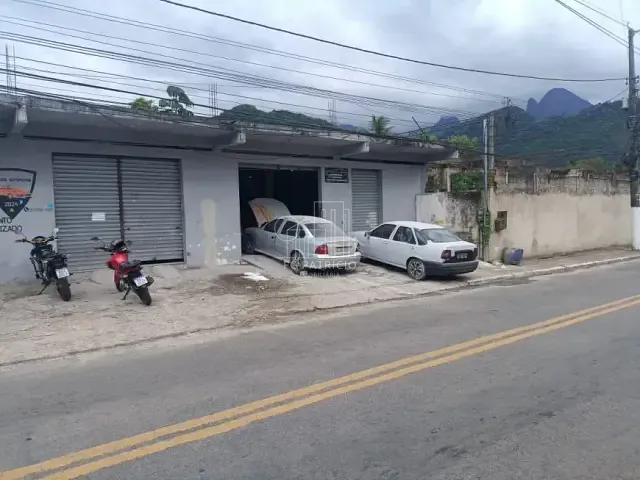 Loja com 108m², para alugar, no bairro Parque Fleixal em Guapimirim