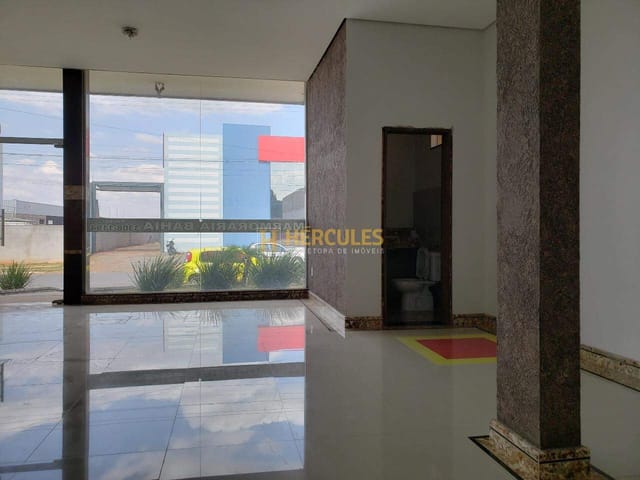 Loja com 800m² 3 quartos e 2 banheiros, à venda, no bairro Comercial José Aparecido Ribeiro em Nova Mutum