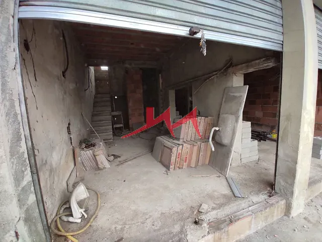 Prédio com 360m², à venda, no bairro Jardim Catarina em São Gonçalo