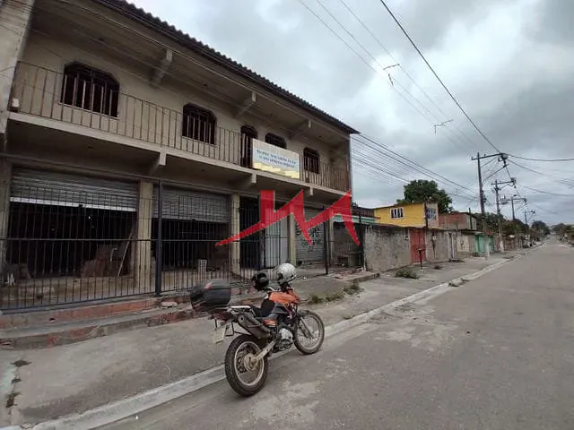 Prédio com 360m², à venda, no bairro Jardim Catarina em São Gonçalo