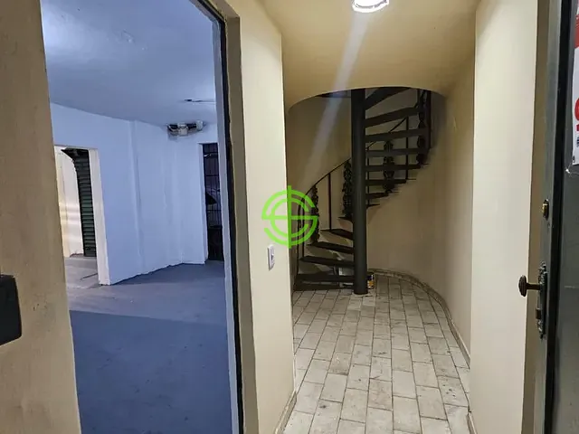 Loja com 168m², para alugar, no bairro Benfica em Rio de Janeiro