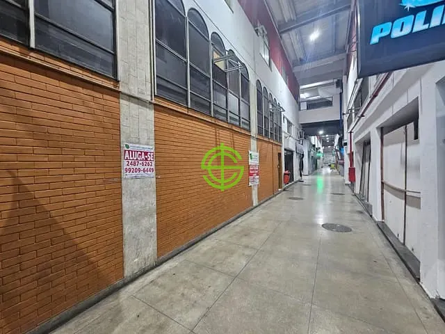 Loja com 168m², para alugar, no bairro Benfica em Rio de Janeiro