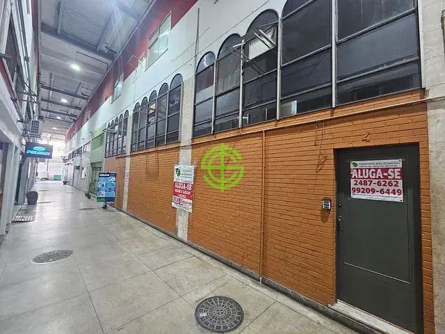 Loja com 168m², para alugar, no bairro Benfica em Rio de Janeiro