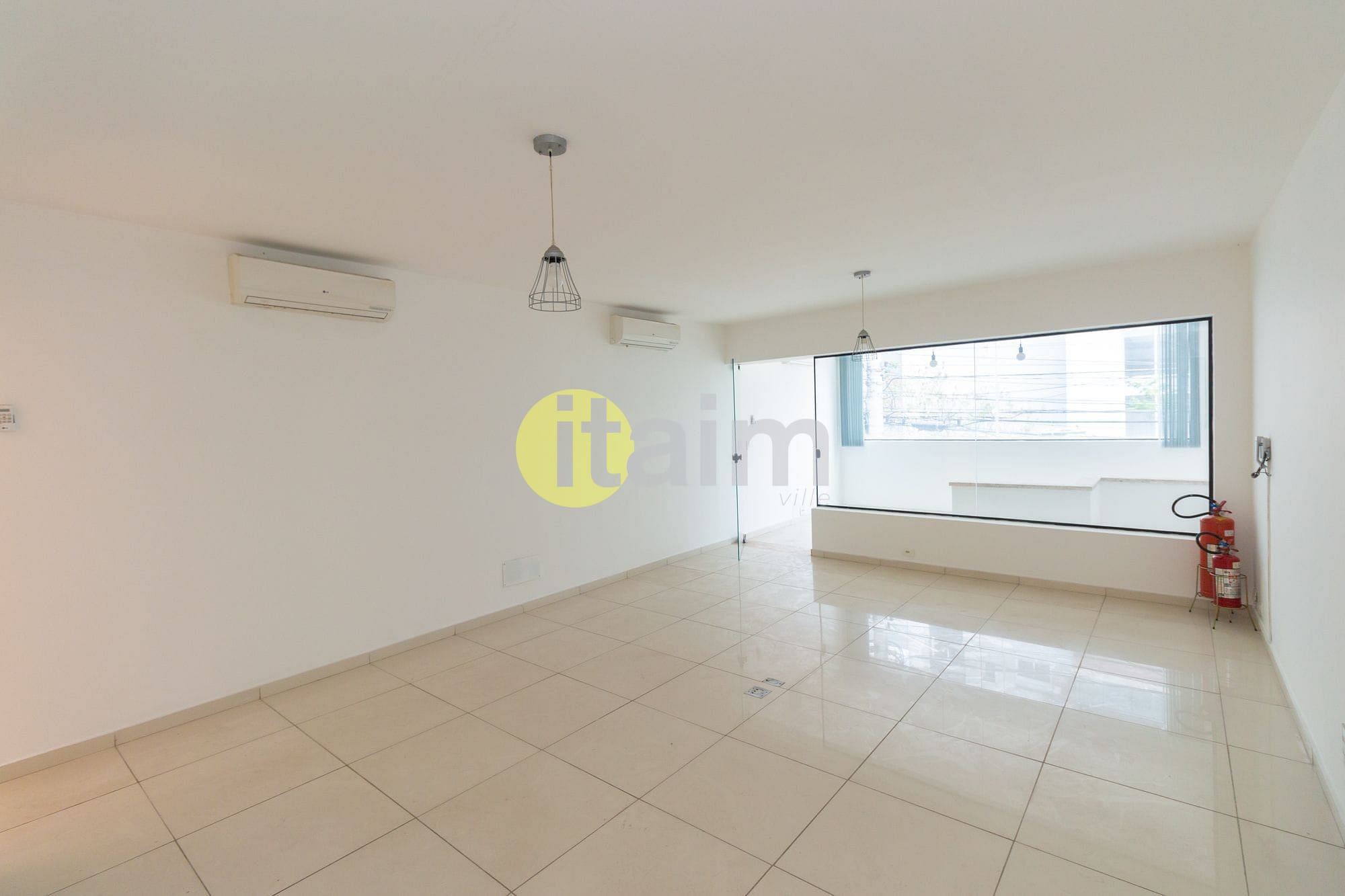 Terreno para alugar, 180m² - Foto 1