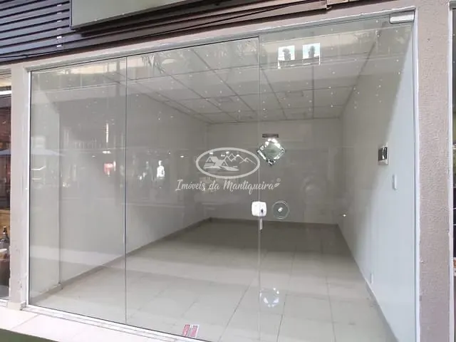 Loja com 18m², para alugar, no bairro Penedo em Itatiaia