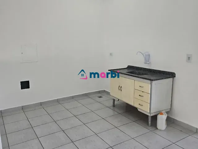 Loja com 140m², para alugar, no bairro Jardim Girassol em Americana