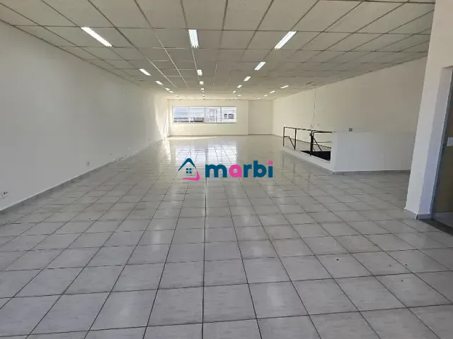 Loja com 265m², para alugar, no bairro Jardim Girassol em Americana