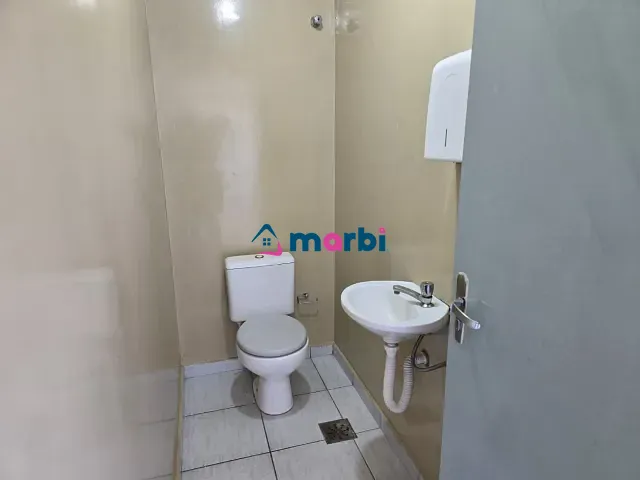 Loja com 140m², para alugar, no bairro Jardim Girassol em Americana