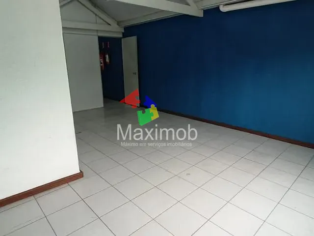 Loja para alugar, no bairro Centro em Itapira