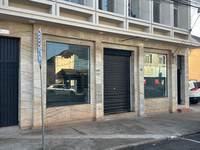 Loja com 140m², para alugar, no bairro Jardim Vitória em Cambé