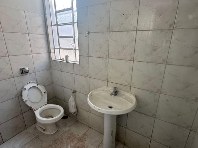Loja com 140m², para alugar, no bairro Jardim Vitória em Cambé