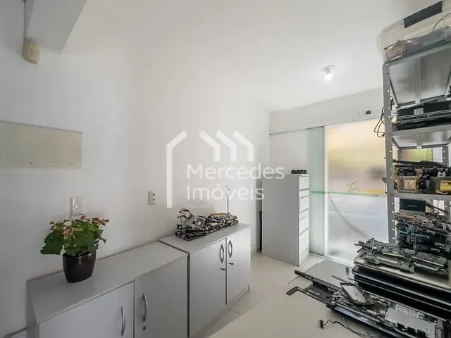 Sala com 247m², à venda, no bairro Centro em Itajaí