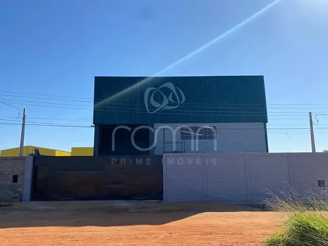 Loja com 600m², à venda ou para alugar, no bairro São Benedito da Capelinha (Zona Rural) em São Benedito