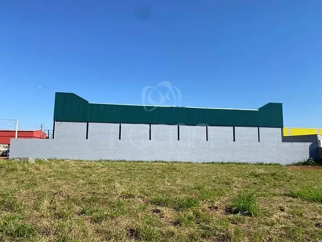 Loja com 600m², à venda ou para alugar, no bairro São Benedito da Capelinha (Zona Rural) em São Benedito