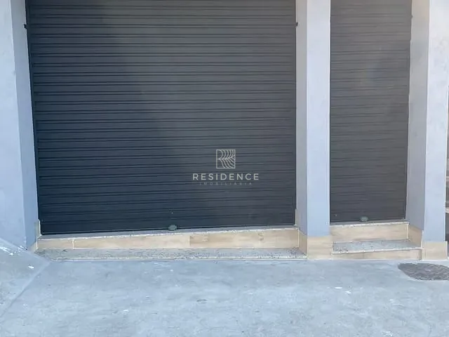 Loja à venda, no bairro Monte Castelo em Volta Redonda