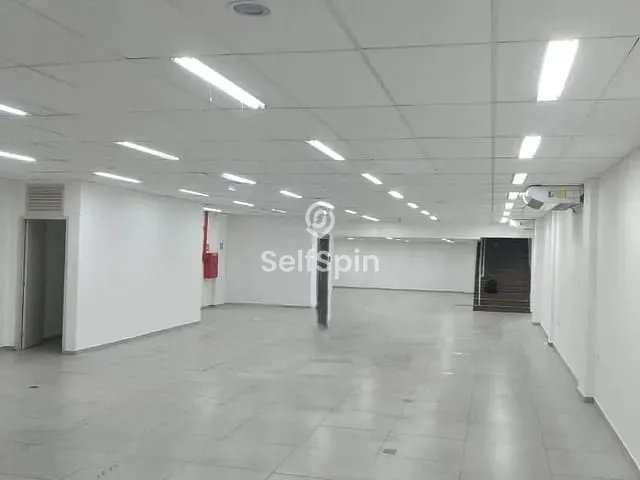 Loja com 998m², para alugar, no bairro Centro em Niterói