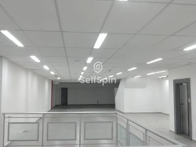 Loja com 998m², para alugar, no bairro Centro em Niterói