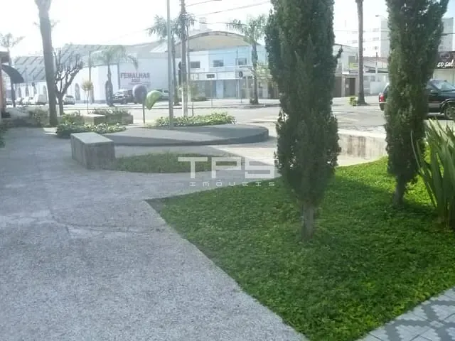 Loja com 50m², para alugar, no bairro Centro em Taubaté