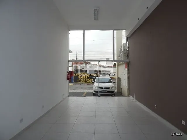 Loja com 50m², para alugar, no bairro Centro em Taubaté