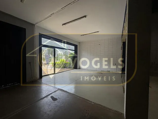 Galpão / Barracão com 360m², para alugar, no bairro Centro em Holambra