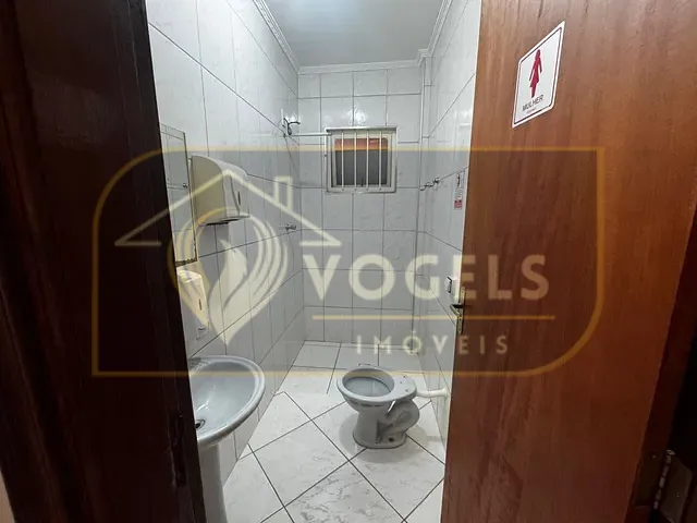 Galpão / Barracão com 360m², para alugar, no bairro Centro em Holambra