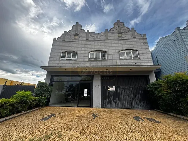 Galpão / Barracão com 360m², para alugar, no bairro Centro em Holambra