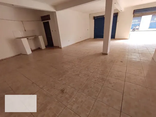 Loja para alugar, no bairro São Sebastião em Santos Dumont