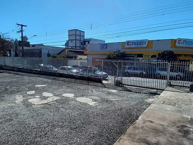 Loja para alugar, no bairro Centro em Apucarana