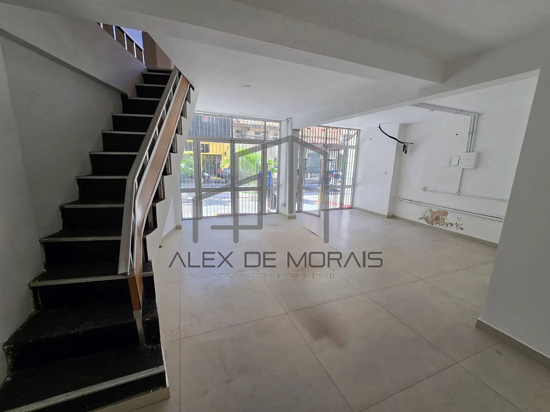 Loja-Salão, 130 m² - Foto 1
