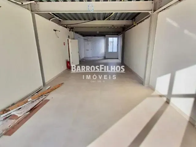 Loja com 50m², para alugar, no bairro Jardins em Aracaju