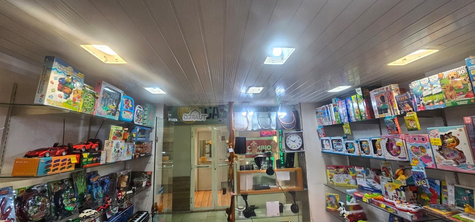 Rua Visconde de Pirajá, Loja de Galeria, 30m², localização privilegiada no melhor ponto de Ipanema