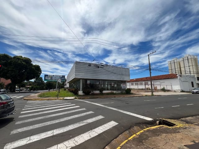 Loja com 1239m², à venda ou para alugar, no bairro Centro em Araçatuba