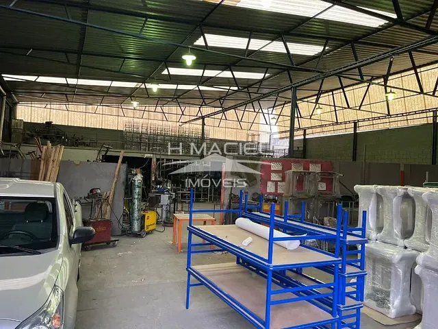 Loja com 883m², à venda, no bairro Vila Inema em Hortolândia
