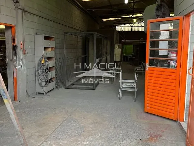 Loja com 883m², à venda, no bairro Vila Inema em Hortolândia