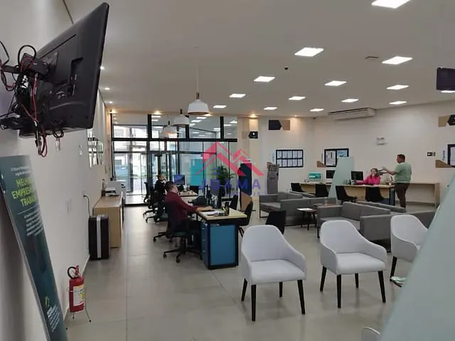 Loja para alugar, no bairro Santo Amaro em São Paulo